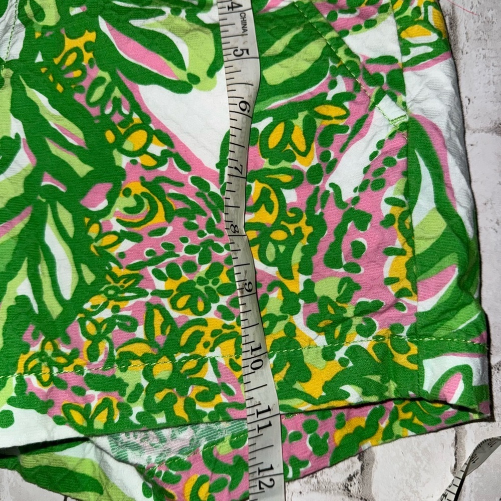 Lilly Pulitzer Seeing Pink Elephants Callahan Shorts 00 - Picture 4 of 5